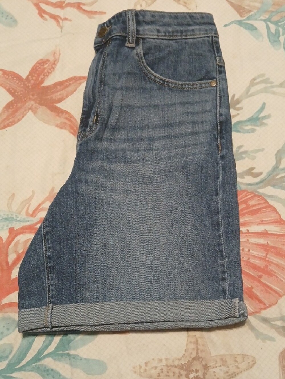 Wrangler Denim Roll Cuff Shorts - Medium Blue Wash - Picture 6 of 7